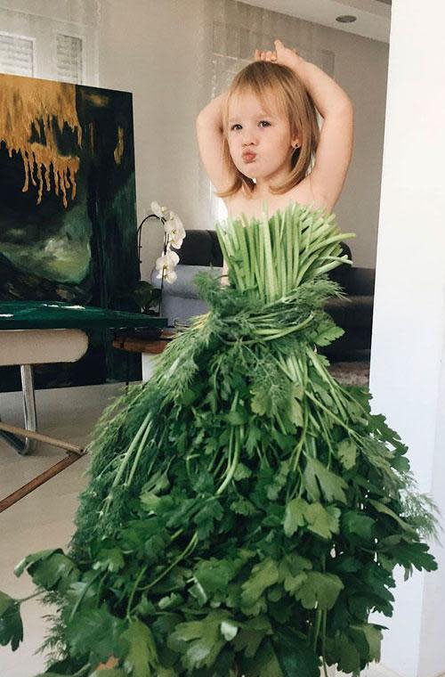 Mum posts hilarious photos of daughter wearing food