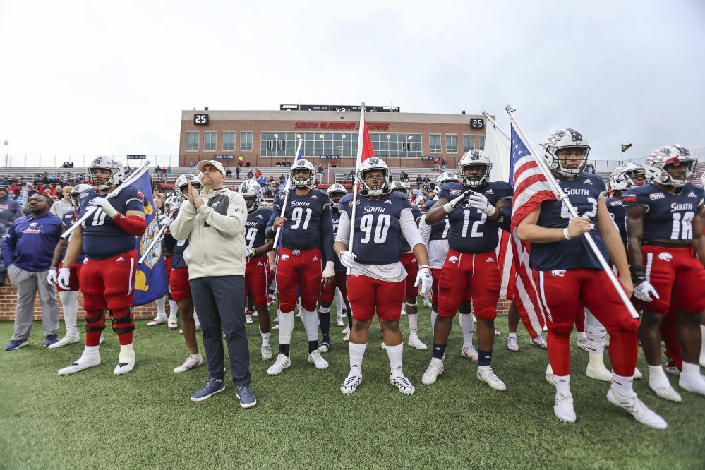 Wisconsin, ASU look to reach finish line at Las Vegas Bowl amid wave of game  cancellations