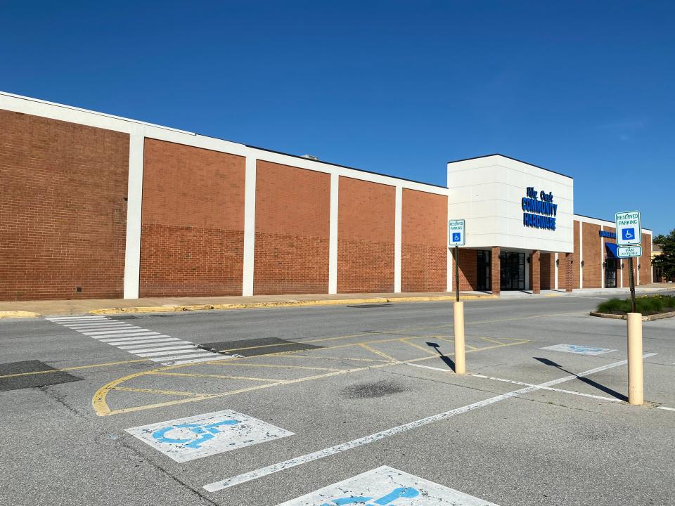 Edge Fitness will be next to Pike Creek Community Hardware in the Pike Creek shopping center on Limestone Road. The building, shown on June 15, 2022, used to be a Big Kmart.