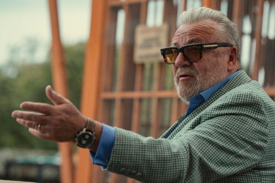 Ray Winstone as Bobby Glass (Christopher Rafael/Netflix)