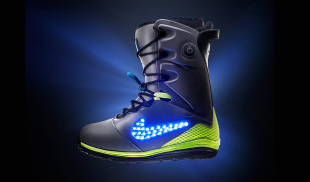 Nike's LunarENDOR QS Snowboard boots will make you the flashiest ...