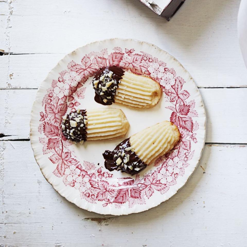 Chocolate-Almond Tea Cookies