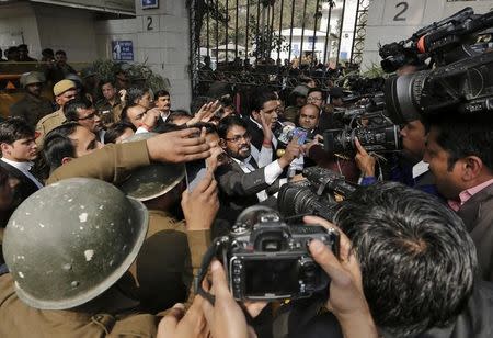 Lawyers shout slogans during a protest outside the Patiala House court in New Delhi, India. February 17, 2016. REUTERS/Anindito Mukherjee