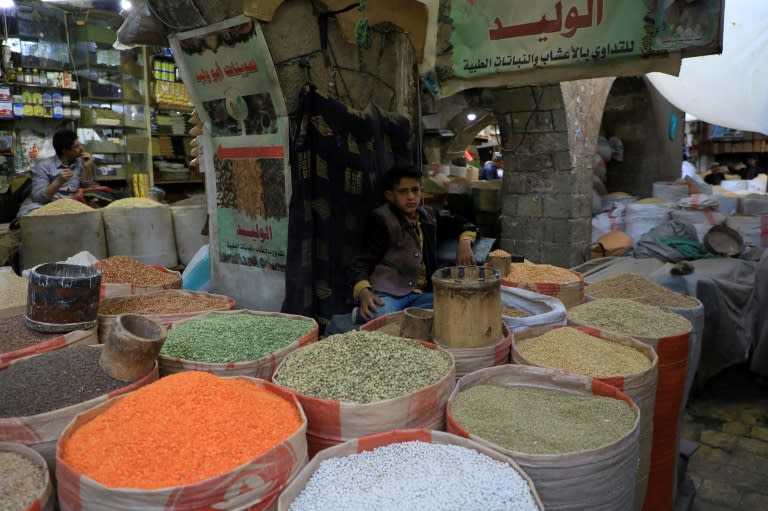 A market in the Yemeni capital's old quarter on November 19, 2018