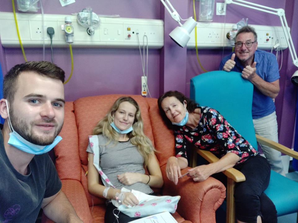Kate in hospital with Ryan and her parents. (PA Real Life/Collect)