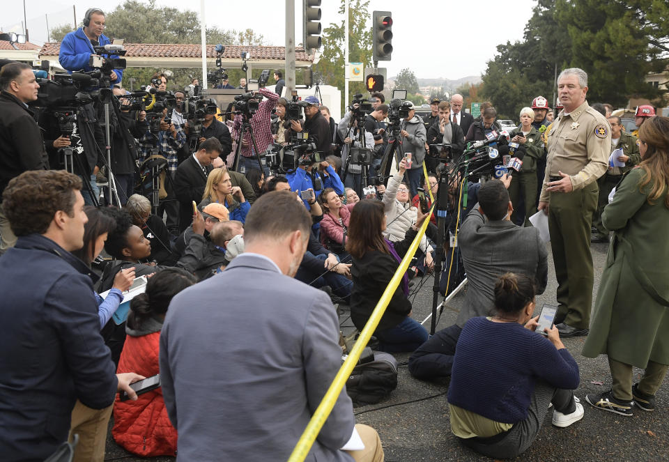 Deadly shooting at bar in Thousand Oaks, Calif.