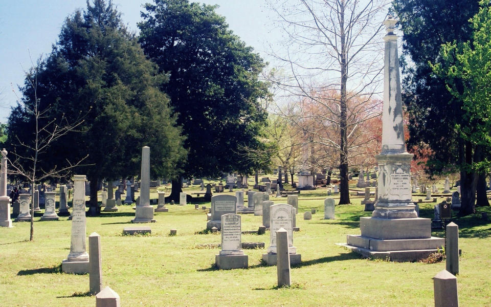 Alabama: Maple Hill Cemetery in Huntsville