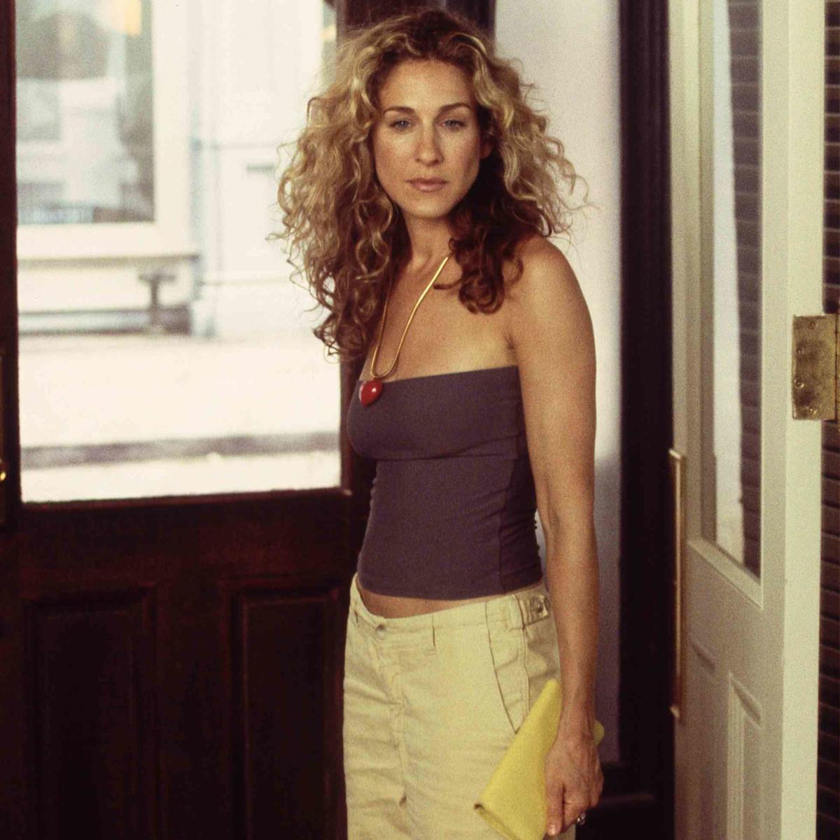 This Carrie Bradshaw-Approved Summer Wardrobe Staple Is Taking Over TikTok