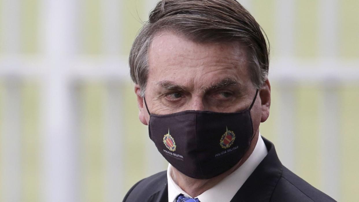 Brasiliens Präsident Jair Bolsonaro ist weiter mit dem Coronavirus infiziert.