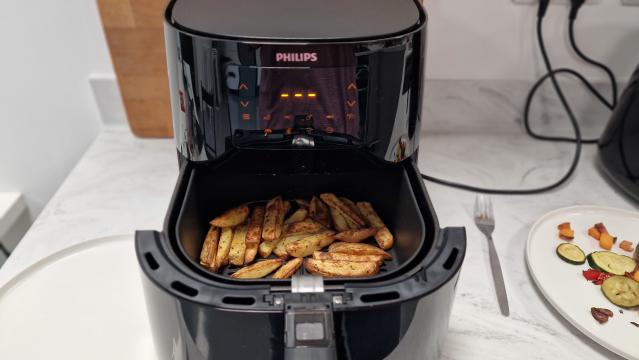 Philips Essential Air Fryer XL, 6.5 qt.