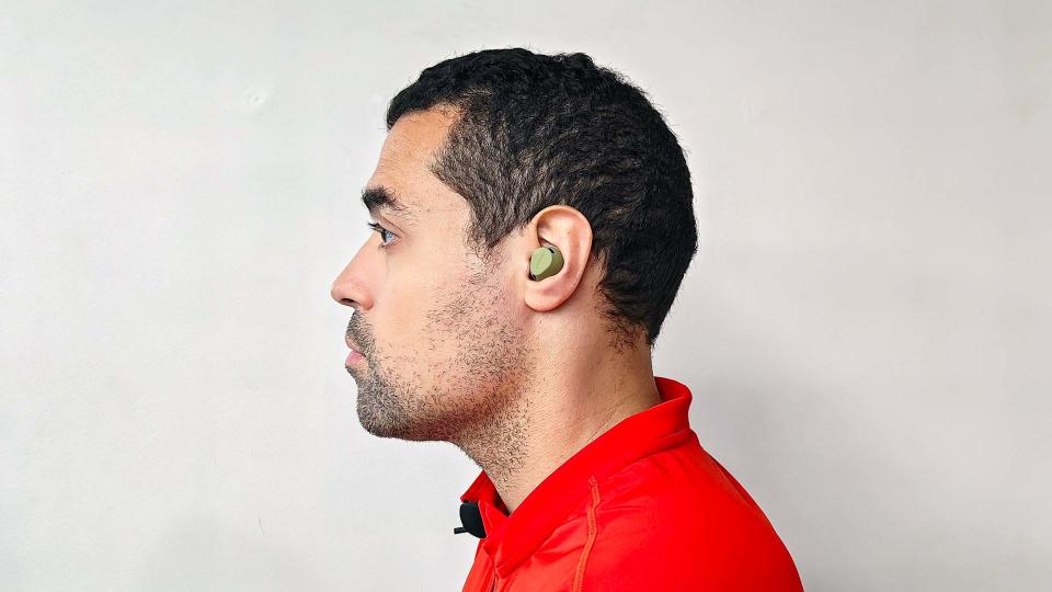 Jabra Elite 8 Active Gen-2 worn by reviewer Alex Bracetti