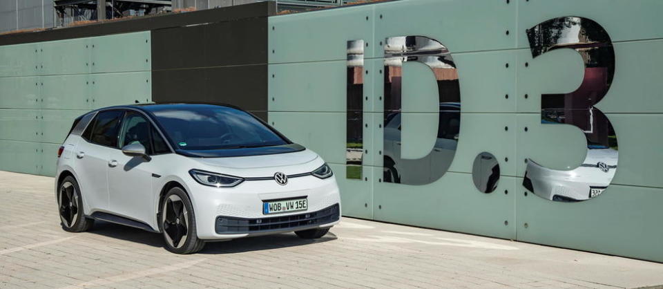 Volkswagen a de grandes ambitions pour l'ID.3, dont les ventes devraient dépasser celles de la Renault Zoe et de la Tesla Model 3 en Europe en 2021.
