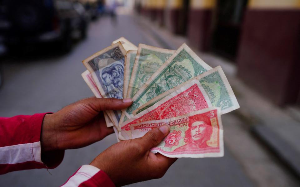 The Cuban currency has lost value at a rapid slump