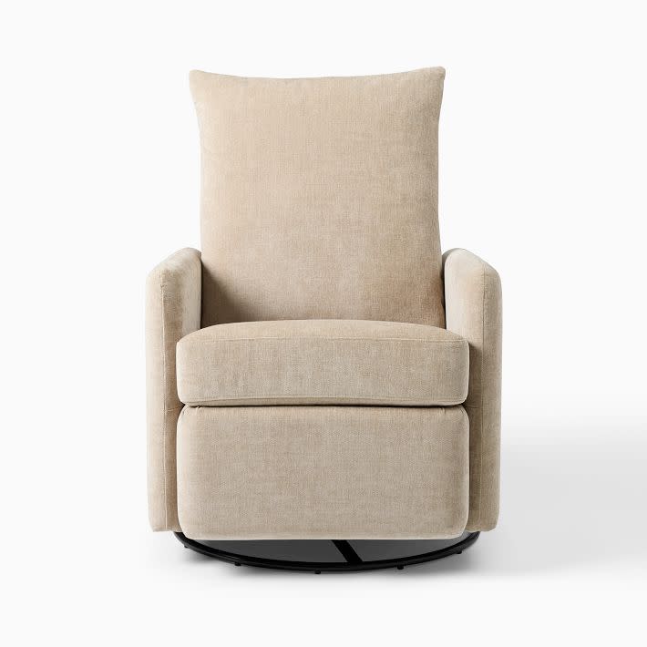 <p><a href="https://go.redirectingat.com?id=74968X1596630&url=https%3A%2F%2Fwww.westelm.com%2Fproducts%2Fbeckett-recliner-d14692&sref=https%3A%2F%2Fwww.esquire.com%2Flifestyle%2Fg60311736%2Frecliners-for-small-spaces%2F" rel="nofollow noopener" target="_blank" data-ylk="slk:Shop Now;elm:context_link;itc:0;sec:content-canvas" class="link rapid-noclick-resp">Shop Now</a></p><p>Beckett Swivel Glider Recliner</p><p>westelm.com</p><p>$899.00</p>