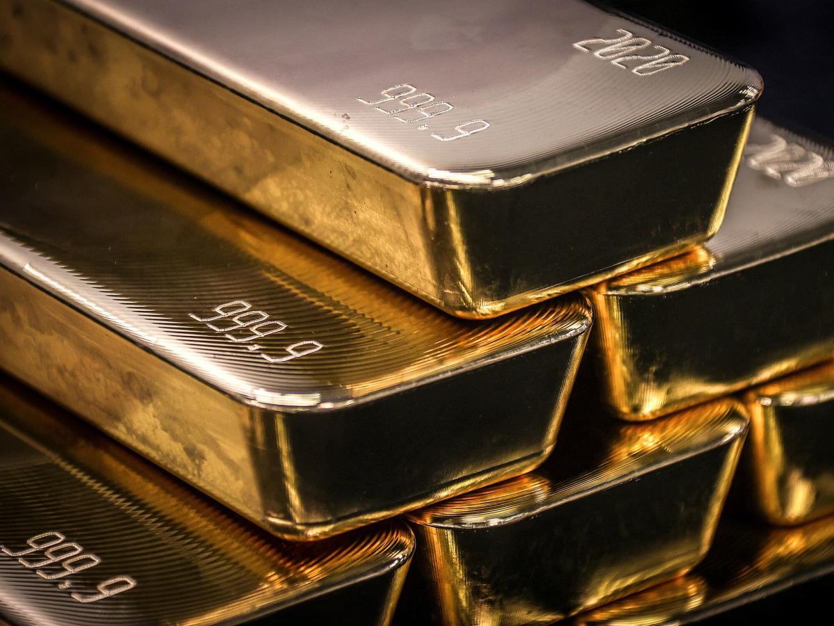 Argentina Ships Gold Bars Abroad to Be Financially Certified