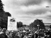 <p>Scenes from a counterprotest against a “free speech” rally staged by conservative activists Aug. 19 in Boston. (Photo: Holly Bailey/Yahoo News) </p>