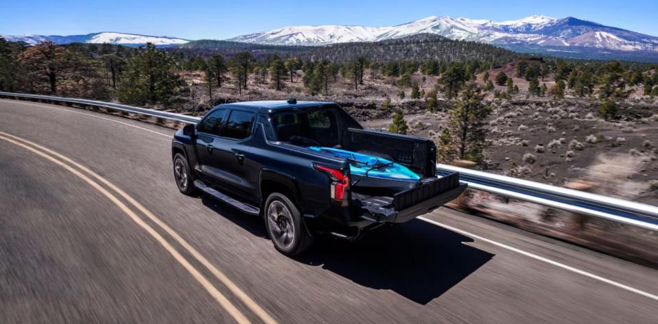 2025 chevrolet silverado ev