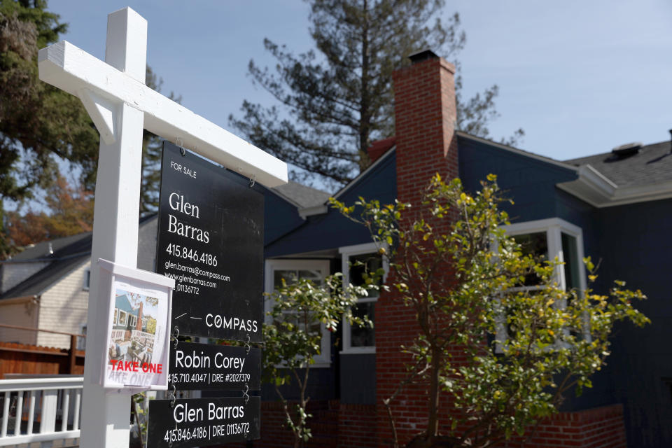 SAN RAFAEL, CALIFORNIA - MARCH 18: A for sale sign is posted in front of a home for sale on March 18, 2022 in San Rafael, California. Sales of existing homes dropped 7.2 percent in February as mortgage rates top 4 percent. (Photo by Justin Sullivan/Getty Images)