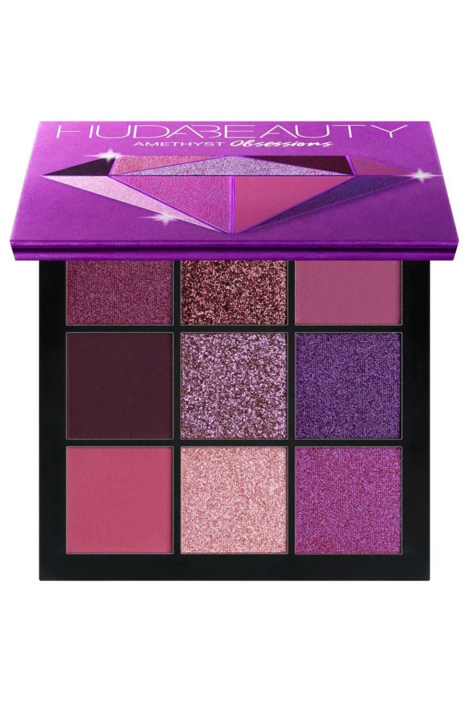 26) Huda Beauty Obsessions Eyeshadow Palette