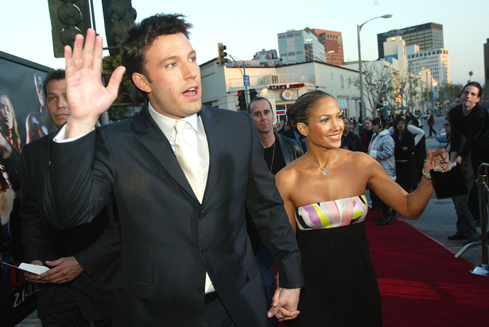 LOS ANGELES - FEBRUARY 9:  Actor Ben Affleck (L) and his fiance actress/singer Jennifer Lopez arrive at the premiere of 
