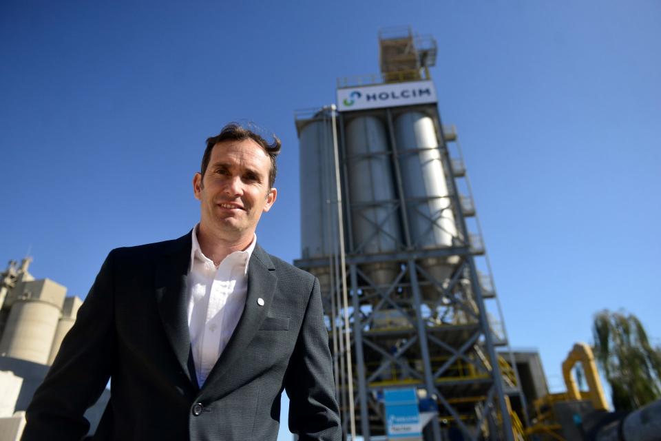 Christian Dedeu, CEO de Holcim en argentina, inauguró la planta de morteros en Córdoba