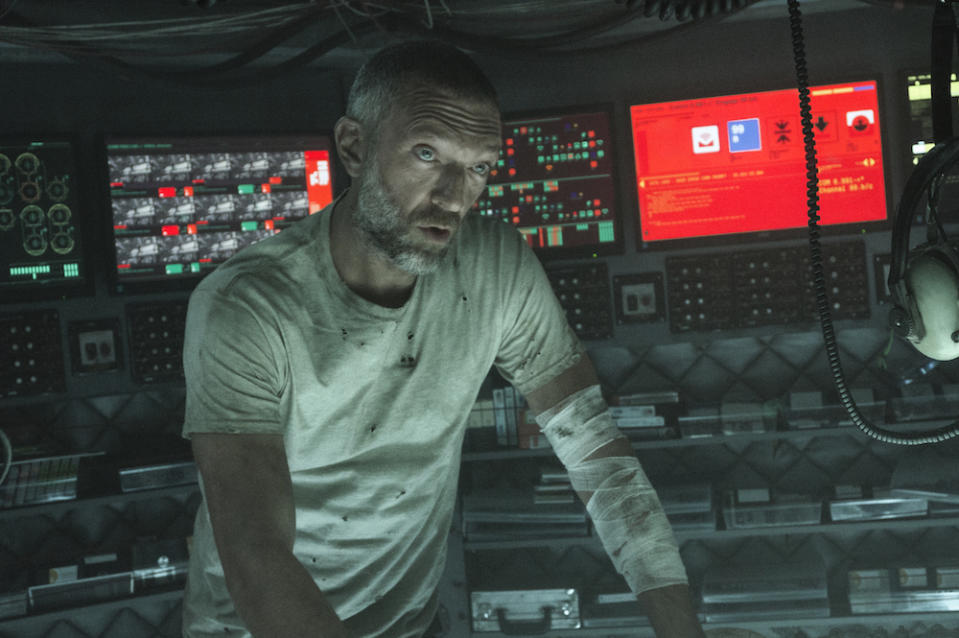 Vincent Cassel as Captain Lucien in Underwater. (PHOTO: Twentieth Century Fox) 