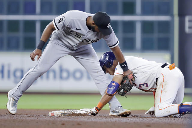 Kyle Tucker, Yordan Alvarez lead Astros over White Sox 6-4