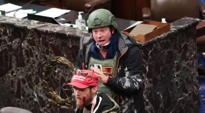 Larry R. Brock, arriba, en la cámara del Senado el miércoles (Win McNamee / Getty Images).