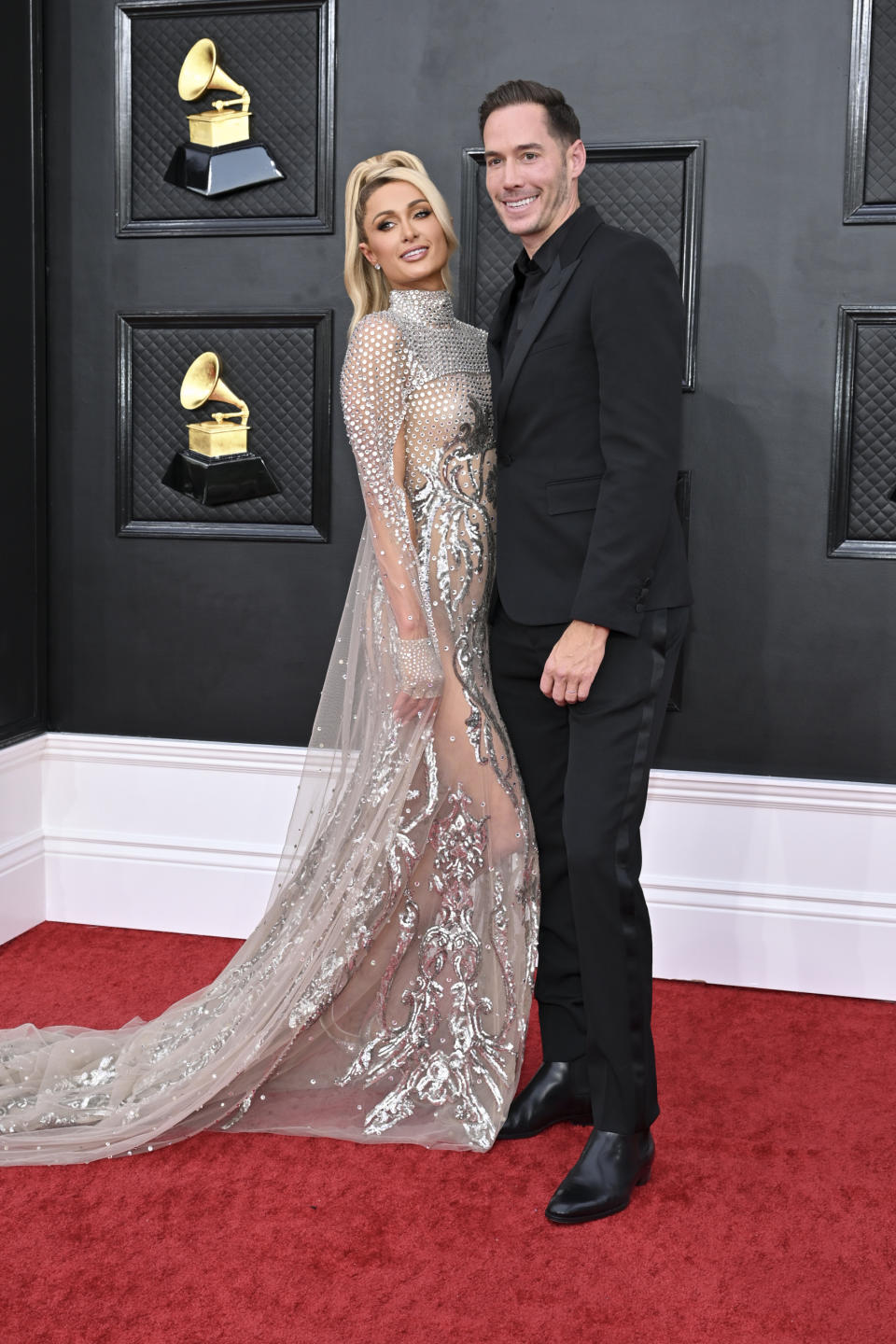 Paris Hilton and Carter Reum at the 64th Annual Grammy Awards held at the MGM Grand Garden Arena on April 3rd, 2022 in Las Vegas, Nevada. (Photo by Brian Friedman/Variety/Penske Media via Getty Images)