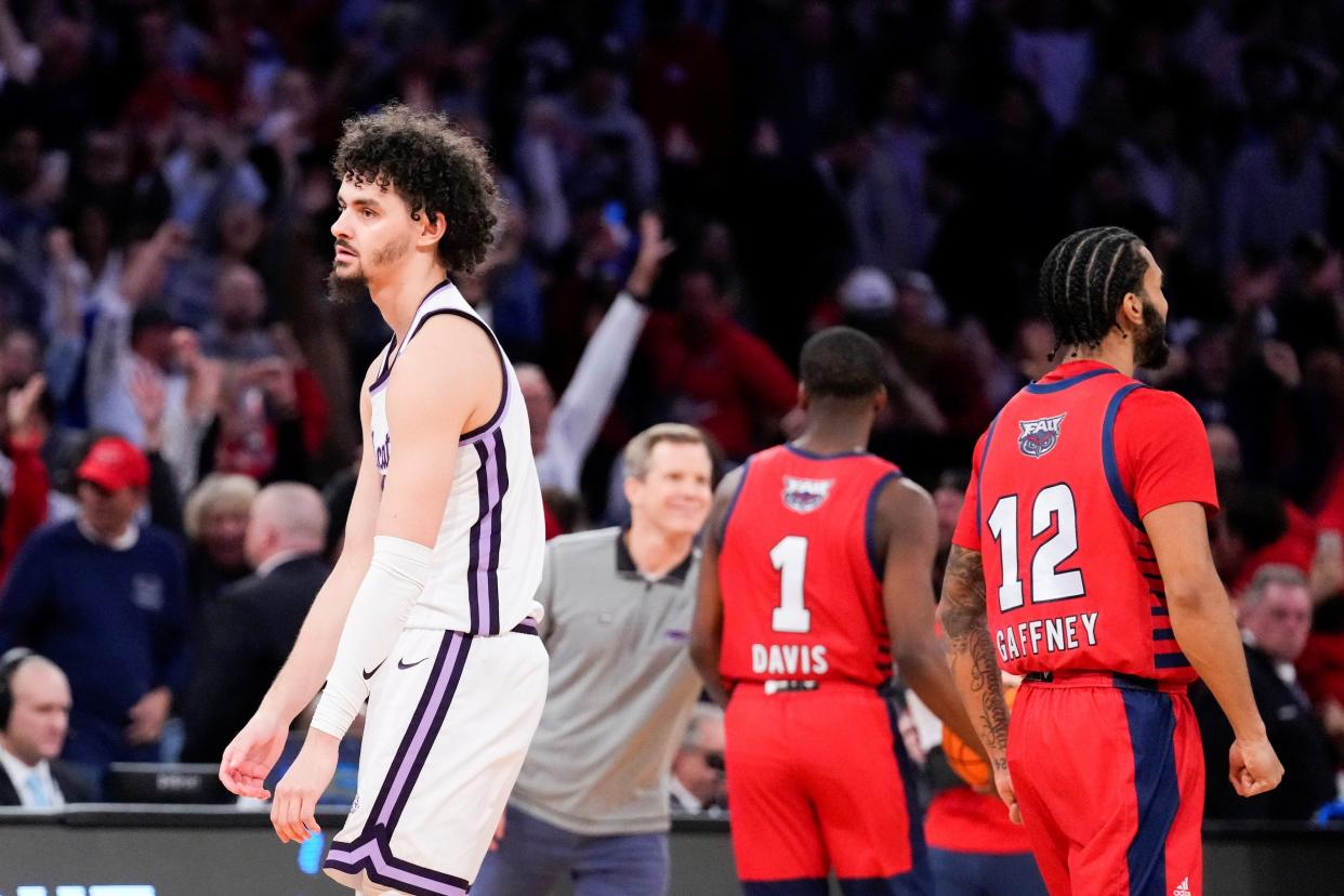 Kansas State forward Ismael Massoud (25) reacts as the final buzzer sounds and the Wildcats' season ends with a 79-76 NCAA Tournament Elite Eight loss to Florida Atlantic.