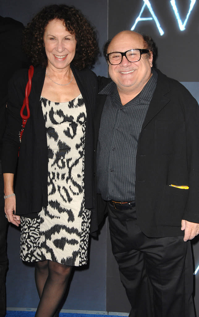 Avatar LA Premiere 2009 Rhea Pearlman Danny Devito