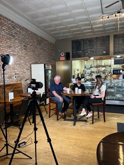 Kelly Northlee hosts a Fondy Famous podcast episode on the Bagel Meister with owners Stacey and Paul Gellings. Fondy Famous and The Sparkle Studio are promoting the shop for the month of May.
