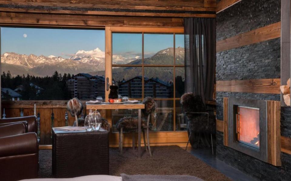 Hostellerie du Pas de L’Ours, Crans Montana, Switzerland