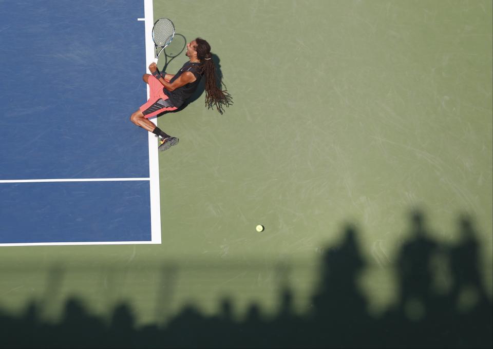 <p>Der deutsche Tennisspieler Dustin Brown kann sich in der ersten Runde der US Open gegen den Brasilianer Thomaz Bellucci durchsetzen. (Bild: AP Photo/Michael Noble) </p>