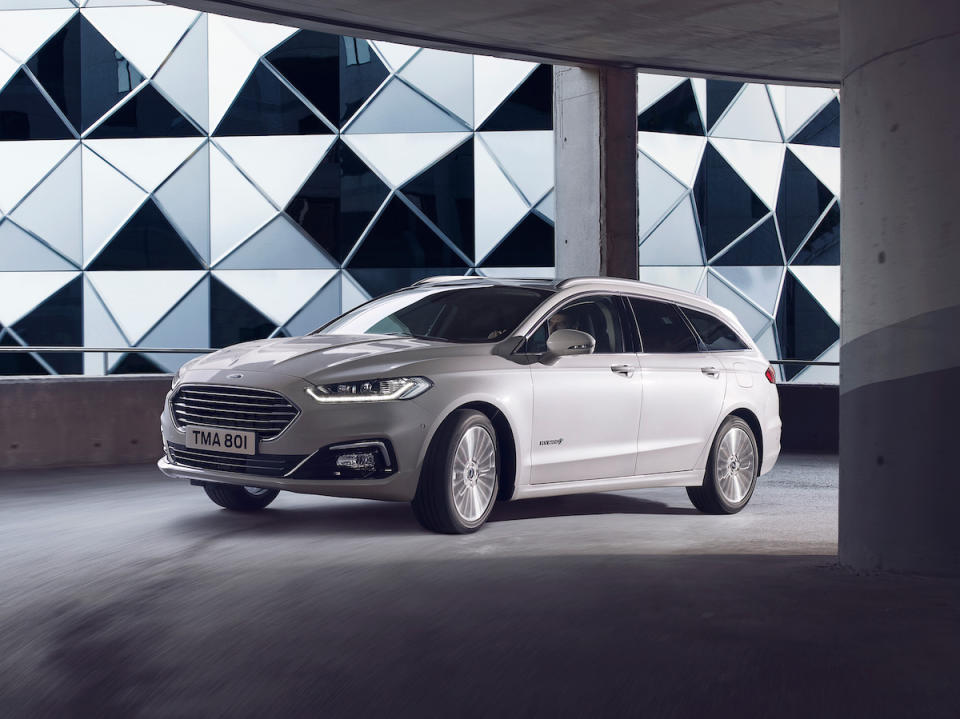 2019FordMondeo-Hybrid_01.jpg