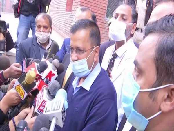 Delhi Chief Minister Arvind Kejriwal speaking to the media at the LNJP hospital. (Photo/ANI)