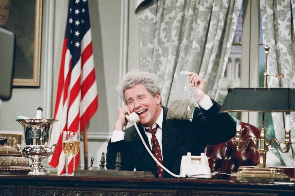 THE TONIGHT SHOW WITH JAY LENO -- Episode 1025 -- Pictured: Comedian Phil Hartman as Bill Clinton during a skit on November 6, 1996 -- (Photo by: Margaret Norton/NBCU Photo Bank/NBCUniversal via Getty Images via Getty Images)