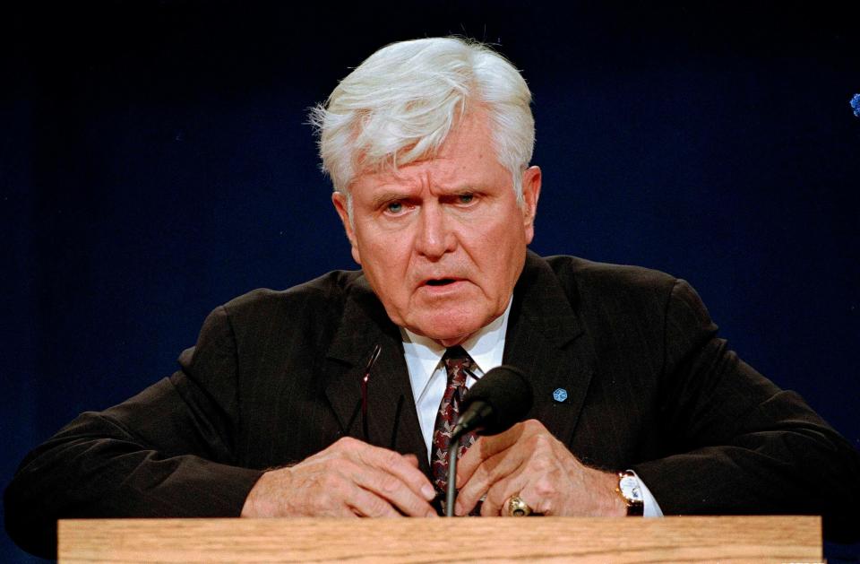 Admiral James Stockdale is pictured during the vice presidential debate in Atlanta, Ga., Oct. 13, 1992. Stockdale is the Independent candidate running with H. Ross Perot.