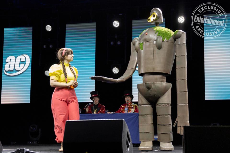 Sheeta and Laputa Robot from Castle in the Sky cosplayers