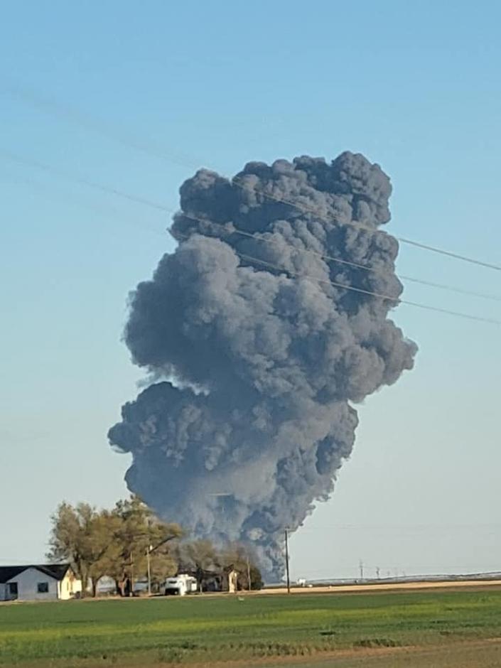 دفتر کلانتر شهرستان کاسترو در میان چندین آژانسی بود که به آتش سوزی و انفجار در مزرعه لبنی در نزدیکی دیمیت در روز دوشنبه واکنش نشان داد.