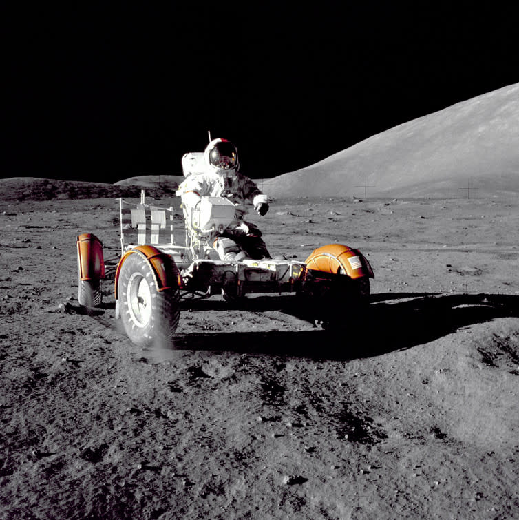 <span class="caption">Apollo 17 mission commander Cernan makes a short checkout of the Lunar Roving Vehicle during the early part of the first Apollo 17 extravehicular activity at the Taurus-Littrow landing site. The picture was taken by Schmitt. The mountain in the right background is the east end of South Massif.</span> <span class="attribution"><a class="link " href="https://www.nasa.gov/multimedia/imagegallery/image_feature_774.html" rel="nofollow noopener" target="_blank" data-ylk="slk:NASA;elm:context_link;itc:0;sec:content-canvas">NASA</a></span>