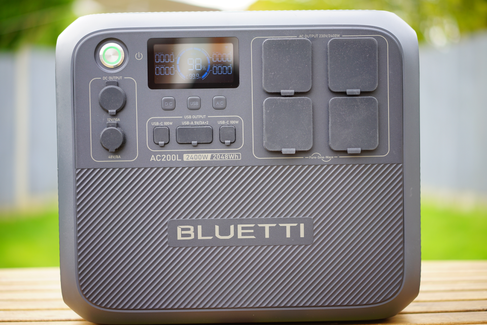 Bluetti AC200L during our testing process