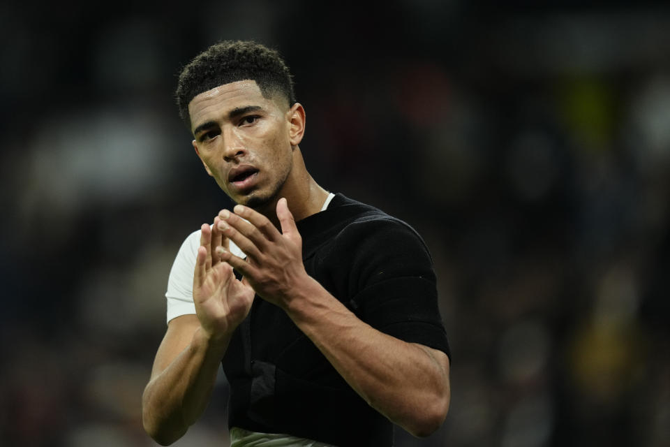 Jude Bellingham central midfield of Real Madrid and England celebrates victory after the LaLiga EA Sports match between Real Madrid CF and RCD Mallorca at Estadio Santiago Bernabeu on January 3, 2024 in Madrid, Spain. (Photo by Jose Breton/Pics Action/NurPhoto via Getty Images)