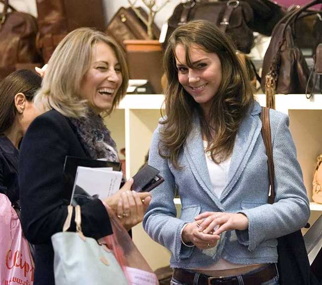 Carole and Kate Middleton shopping in 2005