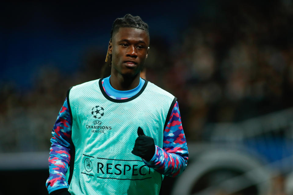 MADRID, SPAIN - NOVEMBER 03: Eduardo Camavinga of Real Madrid warms up during the UEFA Champions League, Group D, football match played between Real Madrid and Shakhtar Donetsk at Santiago Bernabeu stadium on November 03, 2021, in Madrid, Spain. (Photo By Oscar J. Barroso/Europa Press via Getty Images)