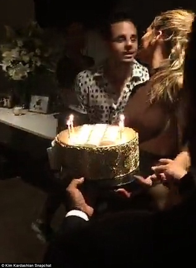 Su novio Casper Smart también fue parte de la celebración.