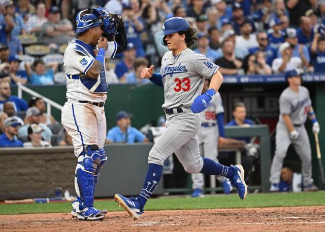 Royals ride big first inning to win over Dodgers