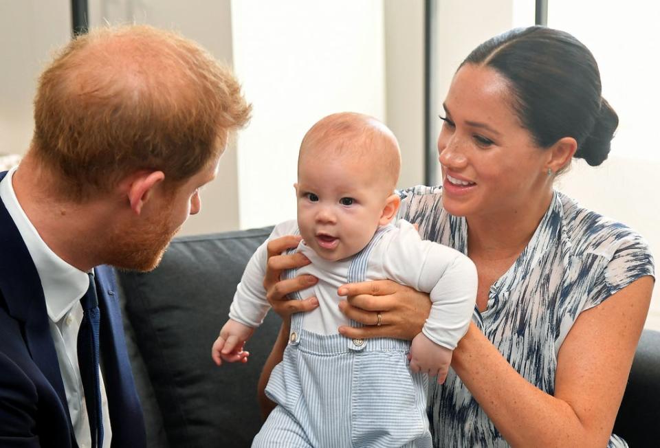 Harry y Meghan con su hijo Archie en 2019 (Toby Melville/PA/PA Archive)