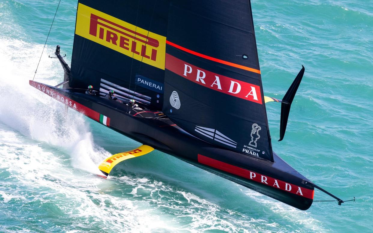 Luna Ross a, the yacht that the Prada Pirelli team hop e will win them the America’s Cup