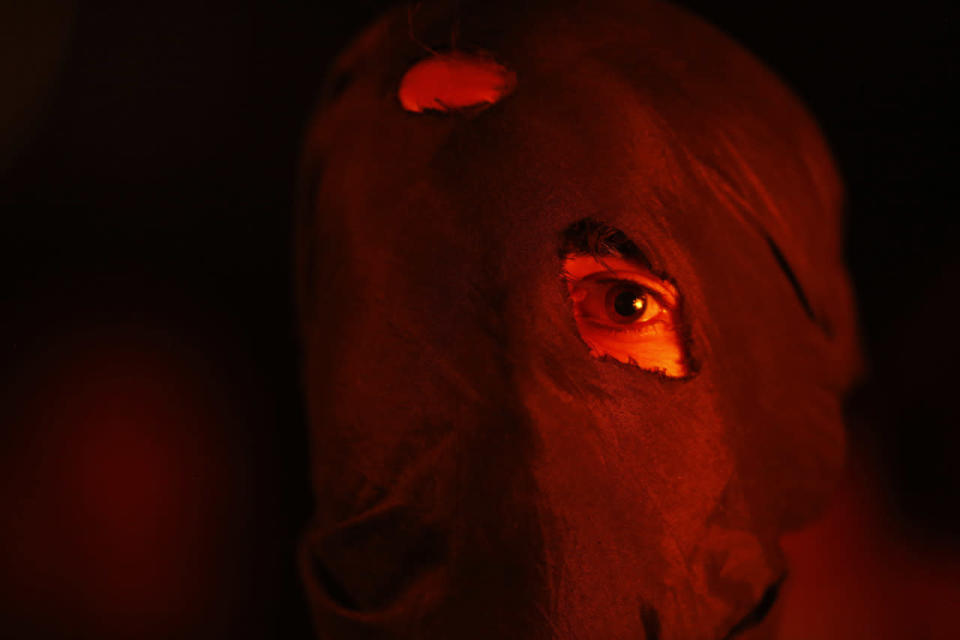 Masked protester in Kashmir